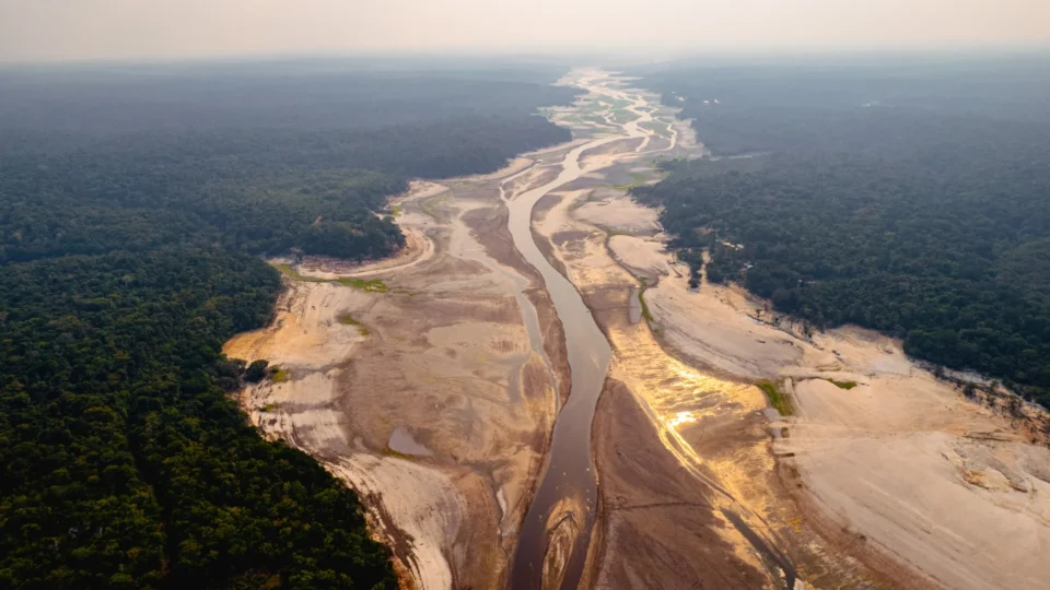 Brasil em colapso climático: 336 mil afetados em 2025