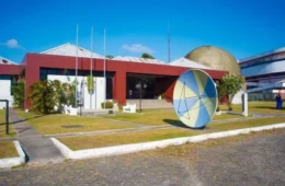 Programação gratuita possibilita observar eclipse em telescópios em Belém