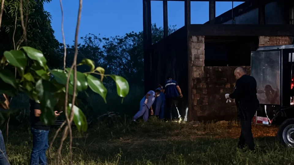 URGENTE: Corpo de homem desaparecido é encontrado em terreno no Aleixo, em Manaus