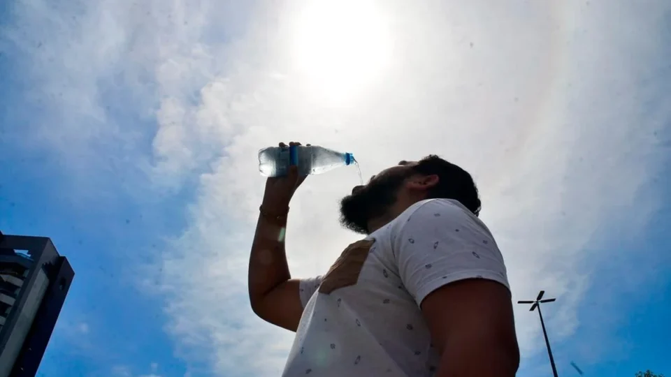 ALERTA: calor dispara em Manaus e acende sinal vermelho em agosto