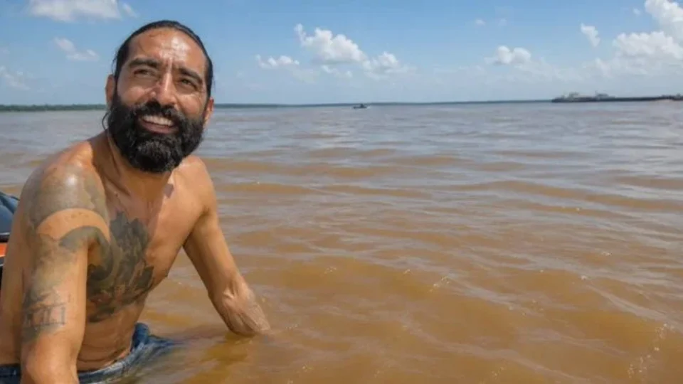 VEJA: Homem-Peixe é encontrado após desaparecer durante travessia na Baía do Marajó