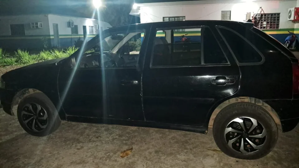 Motorista sem habilitação e sob efeito de álcool é preso após furar barreira policial em Itacoatiara