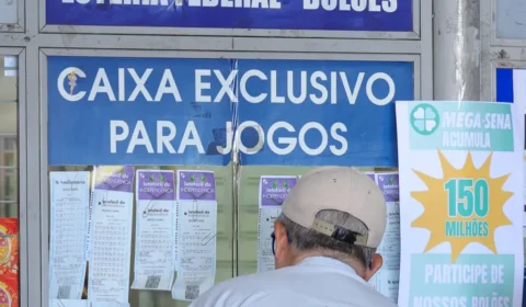 Mega-Sena acumula e prêmio sobe para R$ 165 milhões; veja as dezenas sorteadas