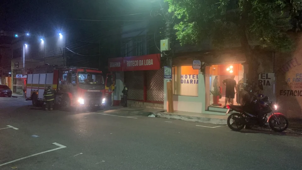 Princípio de incêndio assusta hóspedes e funcionários de hotel em Manaus