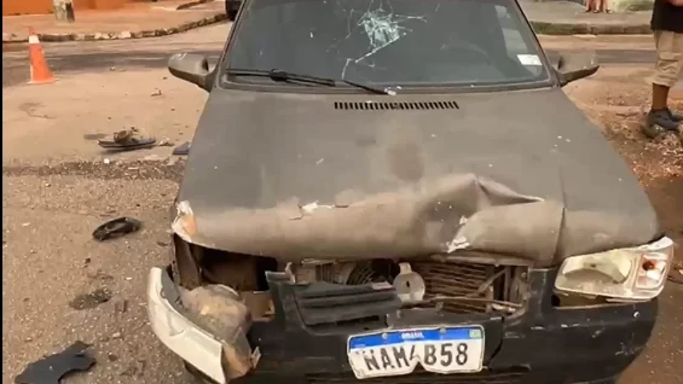 Colisão entre três carros deixa trânsito complicado na zona Sul de Porto Velho
