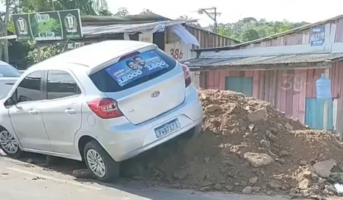 LIVE | Carro bate contra aterro espalhado em avenida no bairro da Pratinha, em Belém