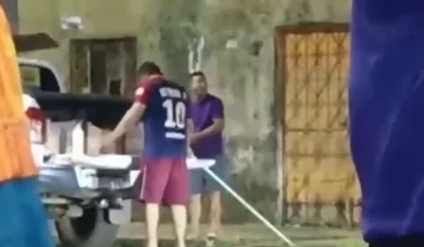 Moradores registram retirada e substituição de propaganda política durante a madrugada em Porto Velho
