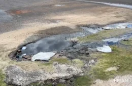 LIVE | Esgoto estourado causa mau cheiro e prejuízos a comércio no bairro Senador Hélio Campos