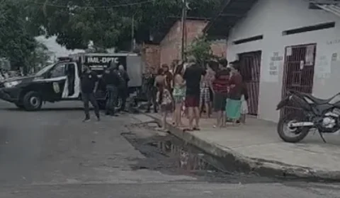 VEJA: Mulher trans é morta a tiros após ter casa invadida em Manaus