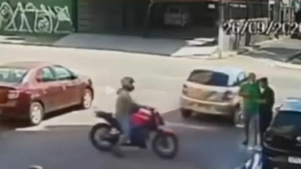 ABORDAGEM VIOLENTA | Homem é surpreendido por assaltante no Marco, em Belém