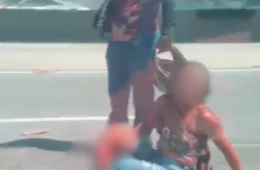VÍDEO | Motociclista sofre fratura exposta após cair na BR-316, em Ananindeua