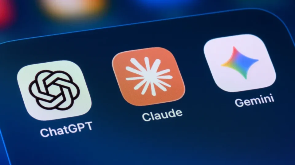 ChatGPT, Claude e Grok enfrentam instabilidade e usuários relatam falhas nos serviços