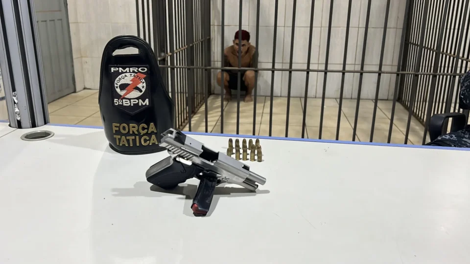 Homem é preso com pistola .380 durante abordagem da Força Tática em Porto Velho