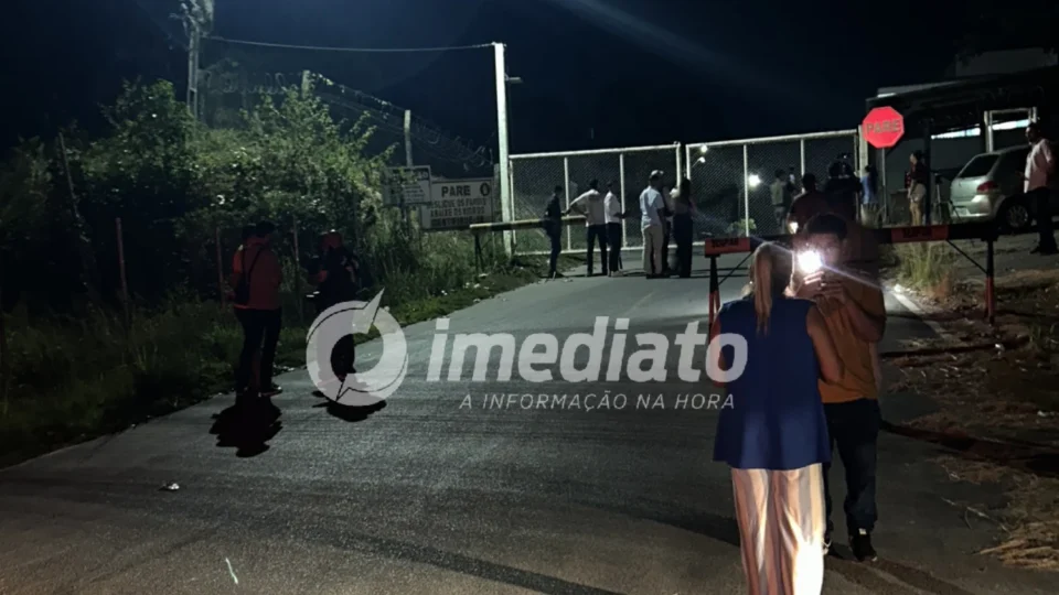 “Se meu filho morrer aí dentro, valeu a pena fazer concurso?”: familiares denunciam condições precárias durante rebelião em unidade prisional da PM no Amazonas