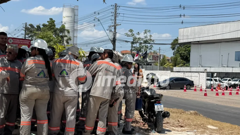 Eletricistas da Norte Tech/Âmbar Energia paralisam atividades em Manaus por reajuste salarial e melhores condições de trabalho