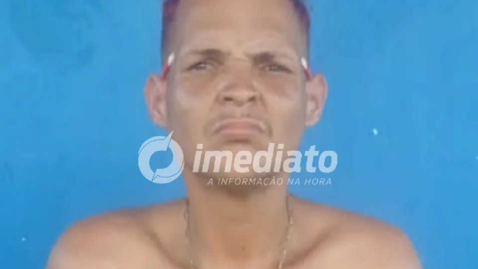 CHOCANTE: mãe ouve filho pedir socorro e o encontra morto dentro de casa