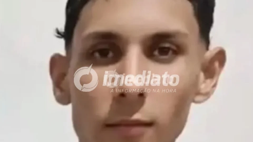 Homem é procurado por suspeita de envolvimento em homicídio no Centro de Manaus