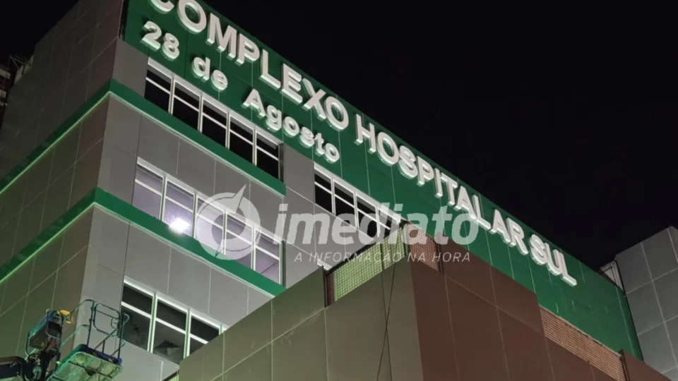 Mulher passa mal durante expediente e família denuncia falta de atendimento adequado após transferência para o Hospital 28 de Agosto