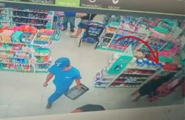 VEJA VÍDEO: Dupla de mulheres entra como cliente, esconde produtos e deixa drogaria sem pagar em Manaus