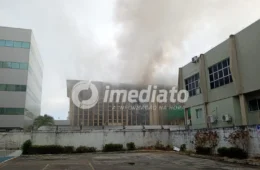 VEJA VÍDEO: princípio de incêndio na Caixa Econômica causa correria e evacuação na Justiça Federal em Manaus