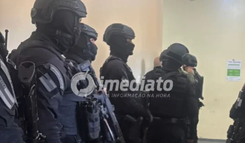 URGENTE: Rebelião em presídio militar entra pela madrugada e termina após negociação em Manaus