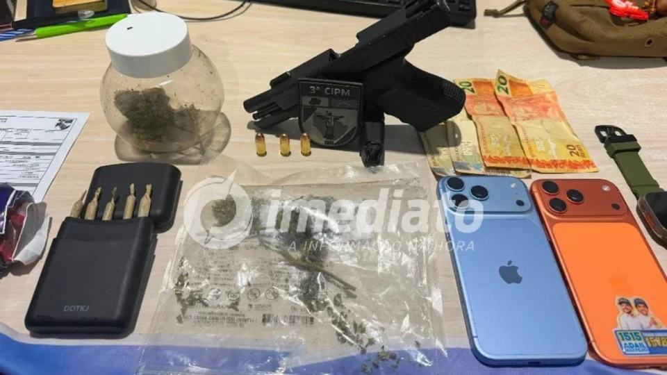 NA FUGA: Homem é preso com pistola, drogas, dinheiro e material político no Amazonas