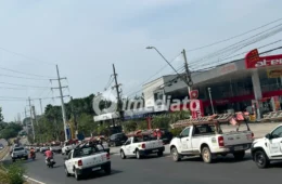 Colaboradores da Norte Tech fecham Avenida Torquato Tapajós em protesto contra condições de trabalho em Manaus