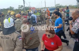 Bombeiros continuam no combate as chamas na Manoel Urbano, na AM-010