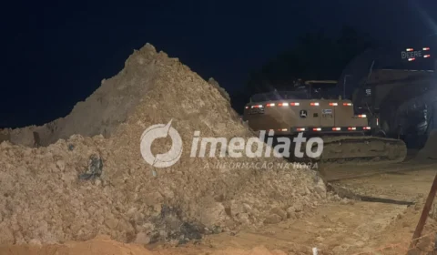 Obra inacabada da Prefeitura destrói casa e deixa família sem ter onde dormir após enxurrada no Tancredo Neves