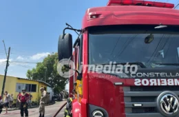 SURTOU: Homem ateia fogo em carro e na própria casa após briga com esposa em Manaus