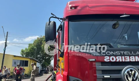 SURTOU: Homem ateia fogo em carro e na própria casa após briga com esposa em Manaus