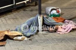 NOITE DE TERROR: homem é morto com vários tiros em frente a moradores na Colônia Oliveira Machado