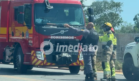 VEJA IMAGENS: Dois incêndios de grandes proporções atingem áreas distintas no Distrito Industrial 2