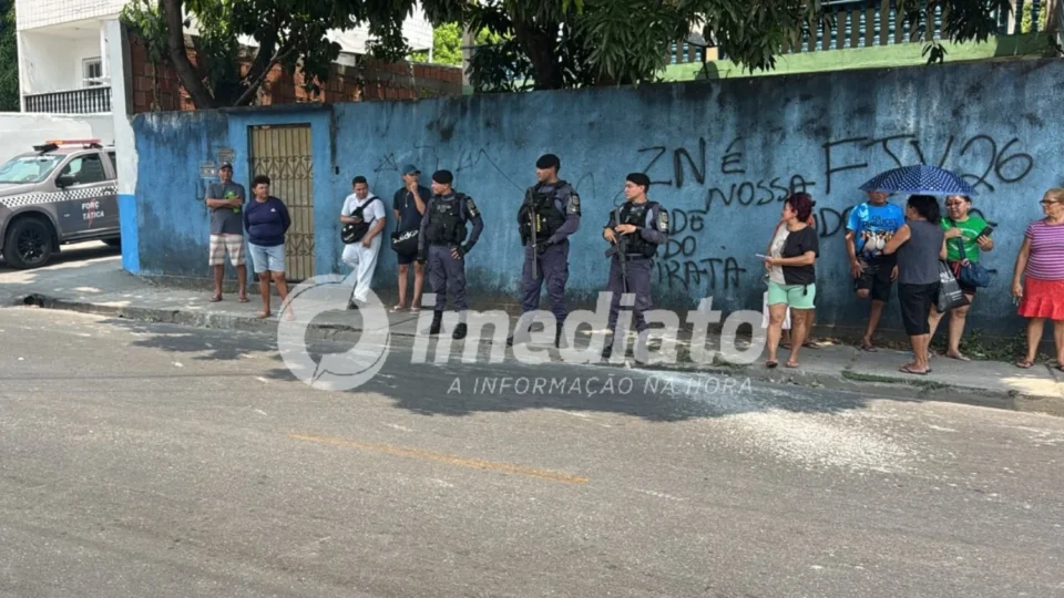 “Quatro dias sem energia é sofrimento”: moradores protestam contra falta de energia no Colônia Terra Nova