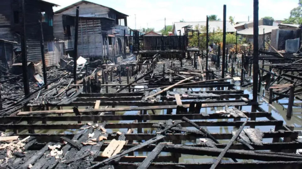 FOGO E MORTE: Justiça mantém prisão de acusado de provocar incêndio que matou o avô em Macapá