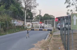 Rebelião em Manaus: quatro policiais são mantidos reféns dentro de unidade prisional