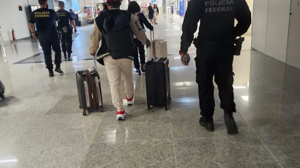 Duas pessoas são presas no Aeroporto de Santarém com caneta emagrecedora e seringas escondidas
