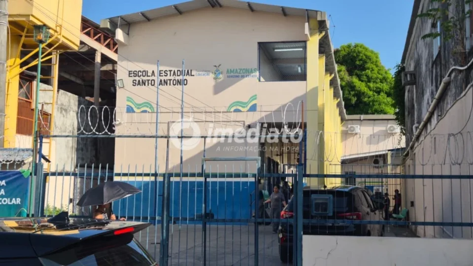 Denúncia: Alunos denunciam precariedade na Escola Estadual Santo Antônio, em Manaus