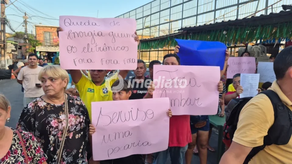 “A gente não aguenta mais”: moradores do bairro da União vão às ruas contra falta de energia