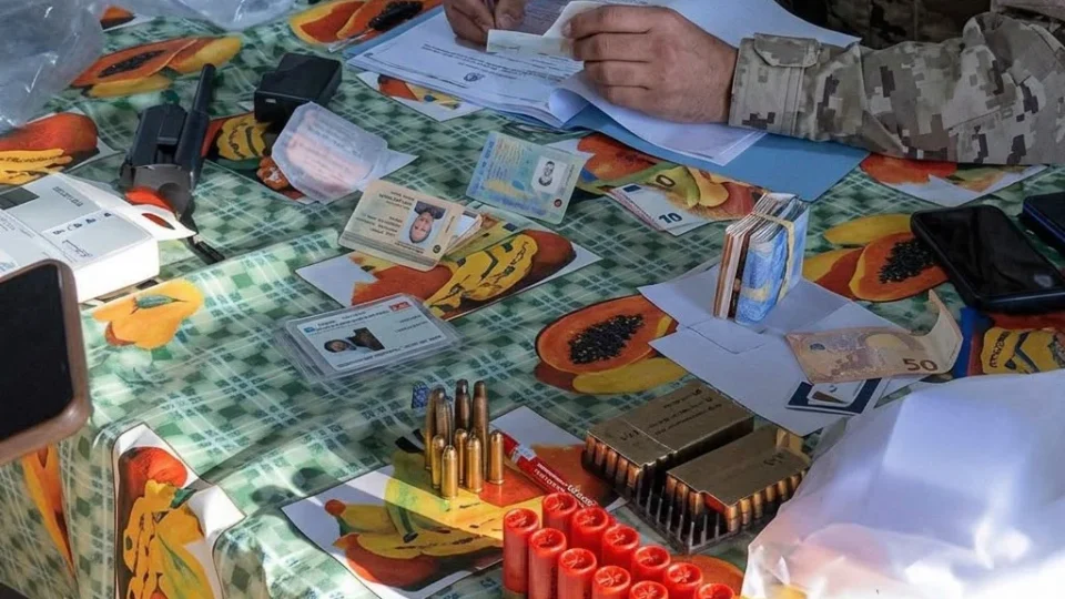 ELO DO CRIME: advogado é alvo de operação que investiga ordens de facção dentro de presídios em RO