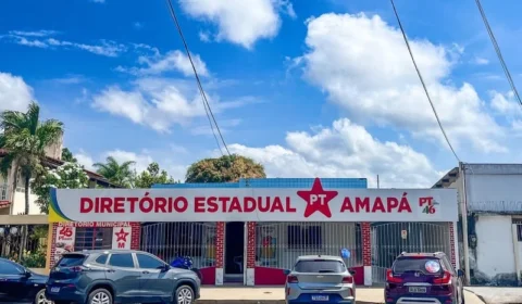 NA MADRUGADA: sede do PT é invadida e depredada em Macapá
