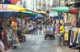 Você sabe onde fica o ‘Bate Palma’? Conheça a famosa rua do comércio popular de Manaus
