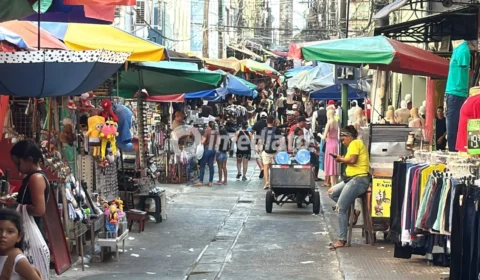 Você sabe onde fica o ‘Bate Palma’? Conheça a famosa rua do comércio popular de Manaus