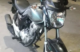 RÁPIDOS | Dupla furta motocicleta em menos de dois minutos e foge em Manaus