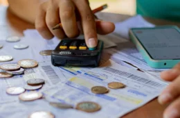 ESTÁ COM O NOME SUJO? PAGAR A DÍVIDA CORRENDO PODE SER UM ERRO