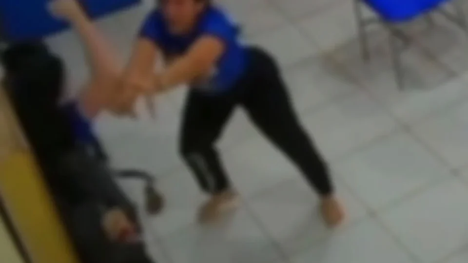 TERROR EM ESCOLA: Professora esfaqueada por aluna no Pará recebe alta do hospital