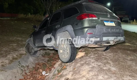 VEJA: Motorista perde controle e para em vala na M-010 após suposta perseguição em Manaus