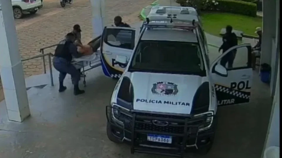 CORRIDA CONTRA O TEMPO: PM leva idoso inconsciente ao hospital após emergência em Laranjal do Jari
