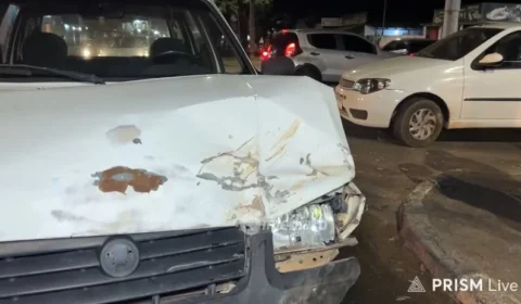 VEJA VÍDEO: Colisão entre dois veículos causa estragos no bairro Caranã, em Boa Vista