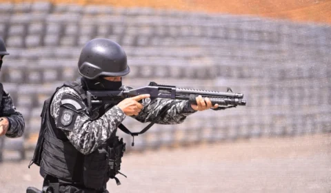 NA CADEIA | Operação Mute apreende celulares, drogas e armas artesanais em presídio do Amapá